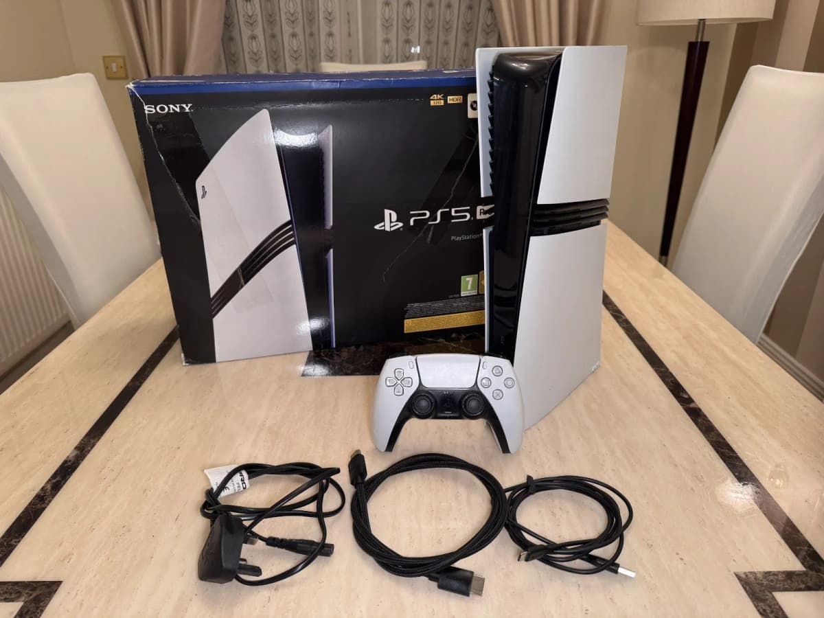 Photo de l'annonce : PlayStation 5 pro 2 To Digital Édition — Mamoudzou · Mtsapéré (Multimédia)